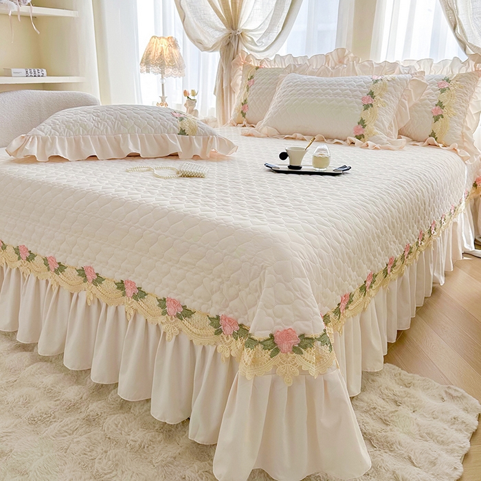 91家纺网 家纺一手货源 找家纺 罗艺轩 2025新款A类珍珠棉全夹棉床盖款四件套-玫瑰之恋 玫瑰之恋-荷花白