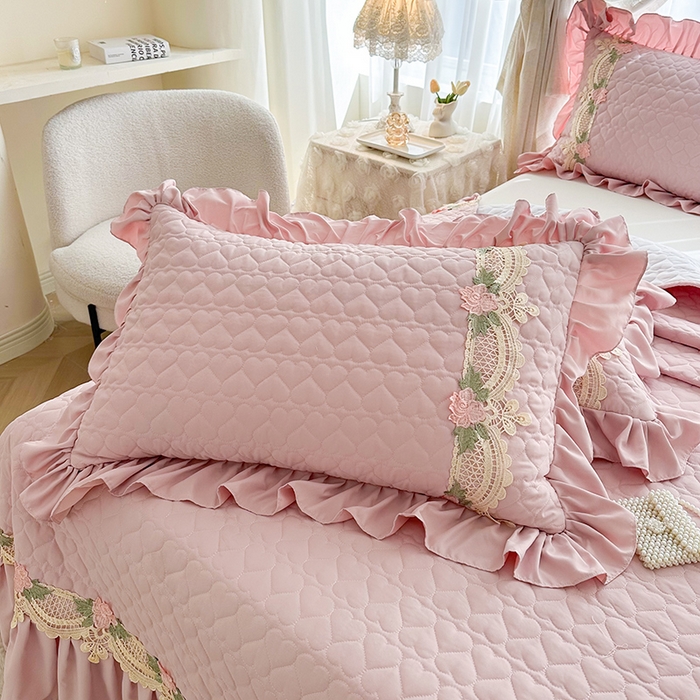 91家纺网 家纺一手货源 找家纺 罗艺轩 2025新款A类珍珠棉全夹棉床盖三件套-玫瑰之恋 玫瑰之恋-粉