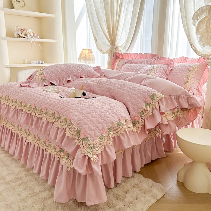 91家纺网 家纺一手货源 找家纺 罗艺轩 2025新款A类珍珠棉全夹棉床盖三件套-玫瑰之恋 玫瑰之恋-粉