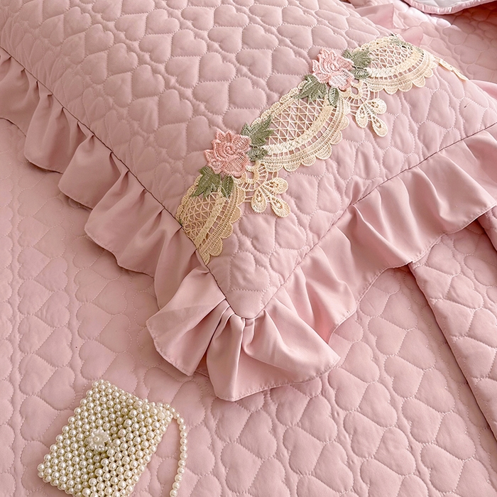 91家纺网 家纺一手货源 找家纺 罗艺轩 2025新款A类珍珠棉全夹棉床盖三件套-玫瑰之恋 玫瑰之恋-粉