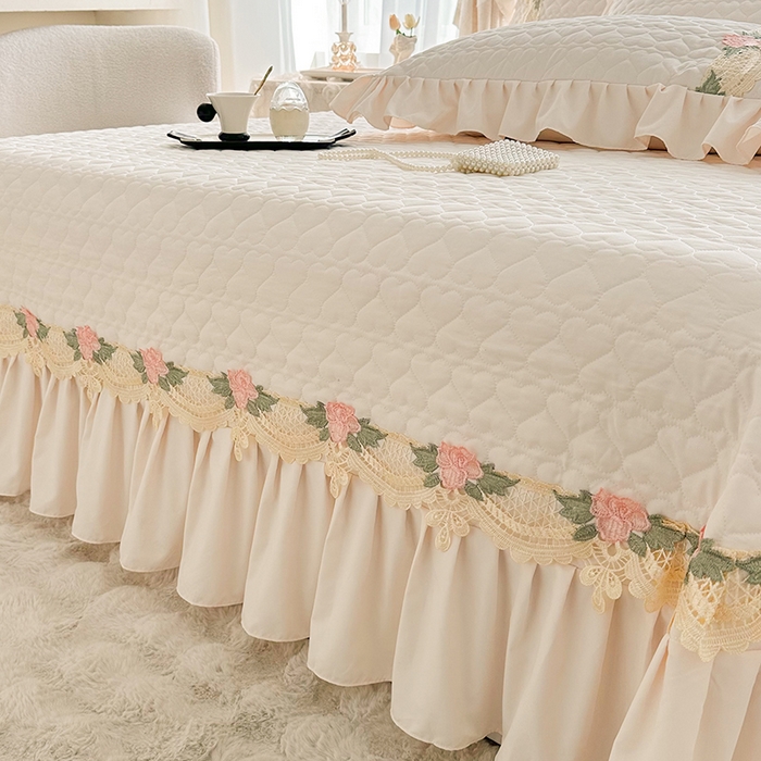 91家纺网 家纺一手货源 找家纺 罗艺轩 2025新款A类珍珠棉全夹棉床盖三件套-玫瑰之恋 玫瑰之恋-荷花白