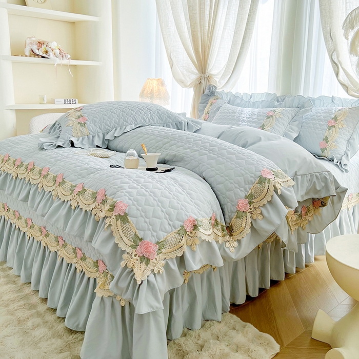 91家纺网 家纺一手货源 找家纺 罗艺轩 2025新款A类珍珠棉全夹棉床盖三件套-玫瑰之恋 玫瑰之恋-蓝灰色