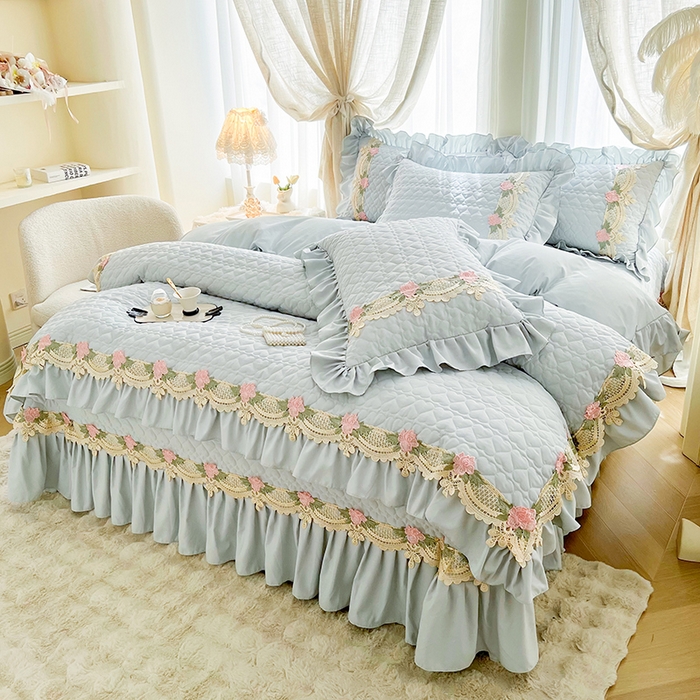 91家纺网 家纺一手货源 找家纺 罗艺轩 2025新款A类珍珠棉全夹棉床盖三件套-玫瑰之恋 玫瑰之恋-蓝灰色