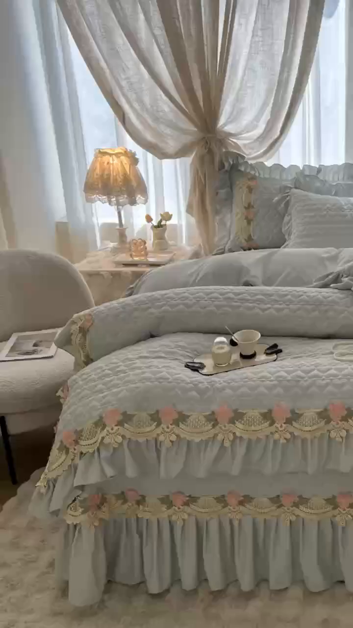 91家纺网 家纺一手货源 找家纺 罗艺轩 2025新款A类珍珠棉全夹棉床盖三件套-玫瑰之恋 玫瑰之恋-蓝灰色