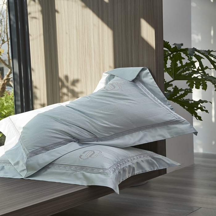 91家纺网 家纺一手货源 找家纺 （总）居梦雅 2025新款春夏新品发布￨「奢雅」· 七彩丝提花缎｜意大利进口锦棉