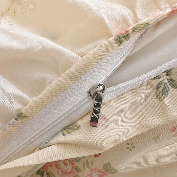 91家纺网 家纺一手货源 找家纺 罗艺轩 2025新款全棉印花花边床盖三件套 绮丽花海-香槟