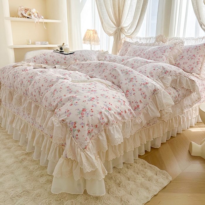 91家纺网 家纺一手货源 找家纺 罗艺轩 2025新款全棉印花花边床盖四件套 洛琳粉