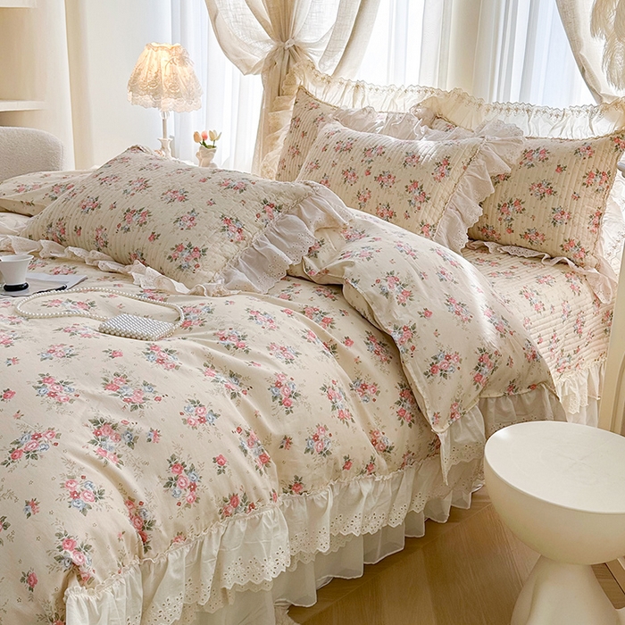 91家纺网 家纺一手货源 找家纺 罗艺轩 2025新款全棉印花花边床盖四件套 绮丽花海-香槟