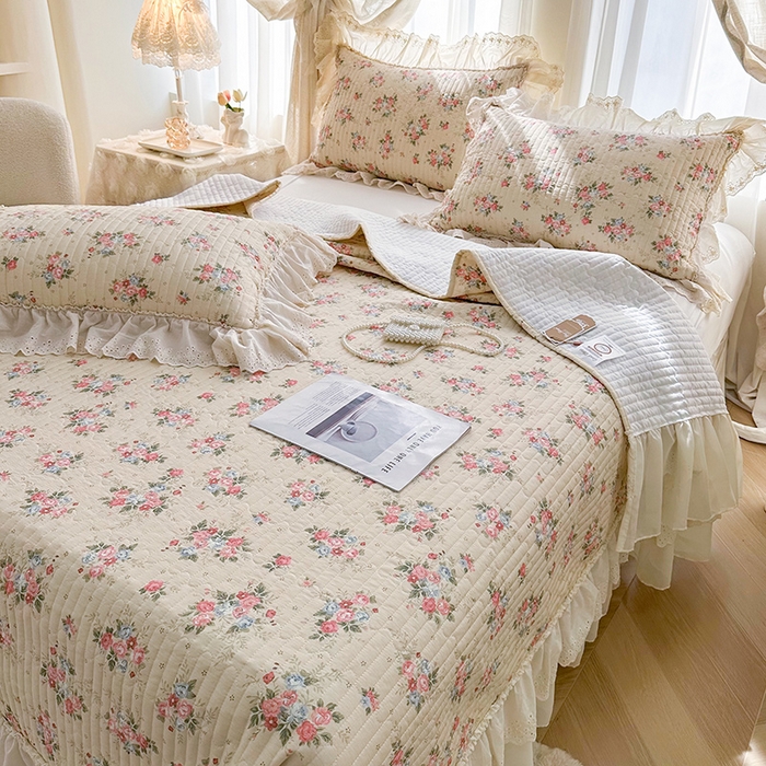 91家纺网 家纺一手货源 找家纺 罗艺轩 2025新款全棉印花花边床盖四件套 绮丽花海-香槟