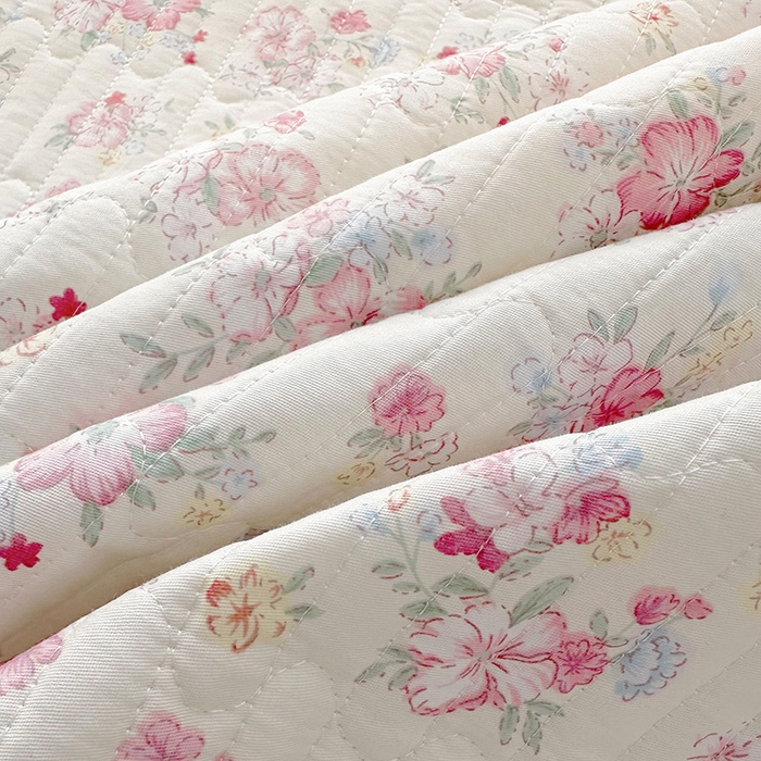 91家纺网 家纺一手货源 找家纺 罗艺轩 2025新款全棉印花花边床盖四件套 语曼-粉