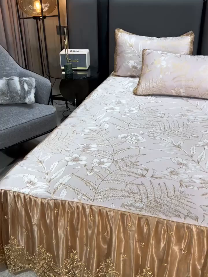 91家纺网 家纺一手货源 找家纺 罗艺轩 2025新款欧式色织大提花床裙凉席 春语