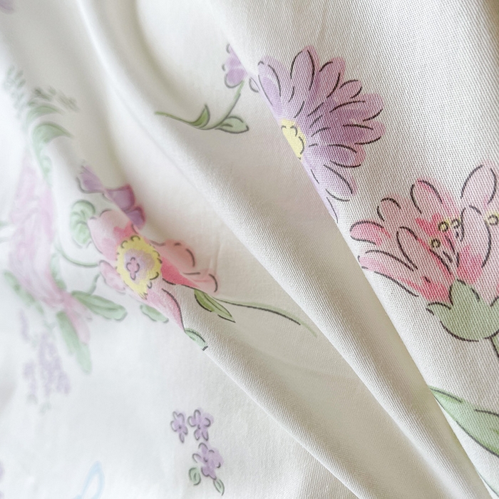 91家纺网 家纺一手货源 找家纺 罗艺轩 2025新款全棉印花床笠式床裙三件套 花清雅香