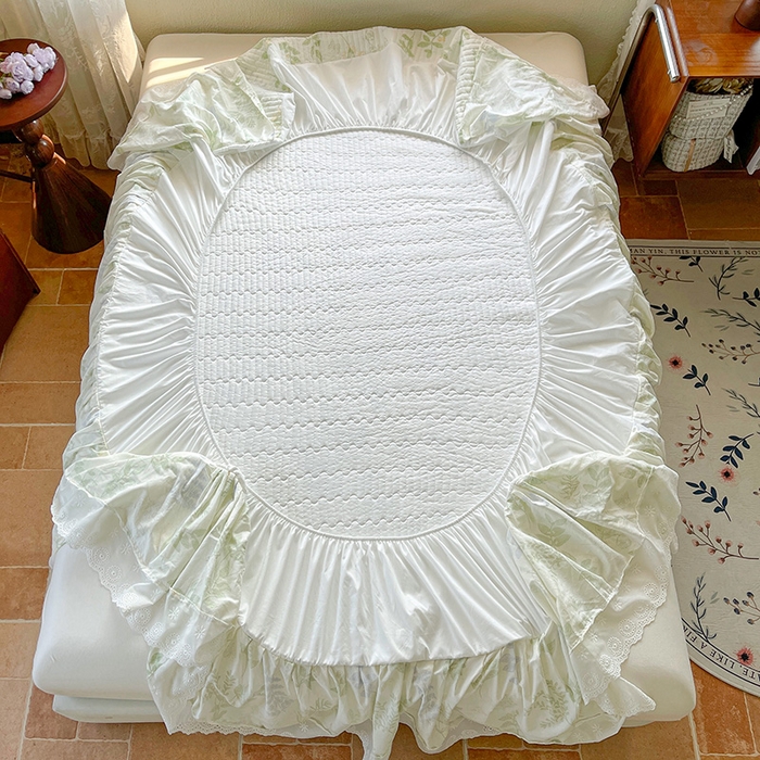 91家纺网 家纺一手货源 找家纺 罗艺轩 2025新款全棉印花床笠式床裙三件套 沁语花叶