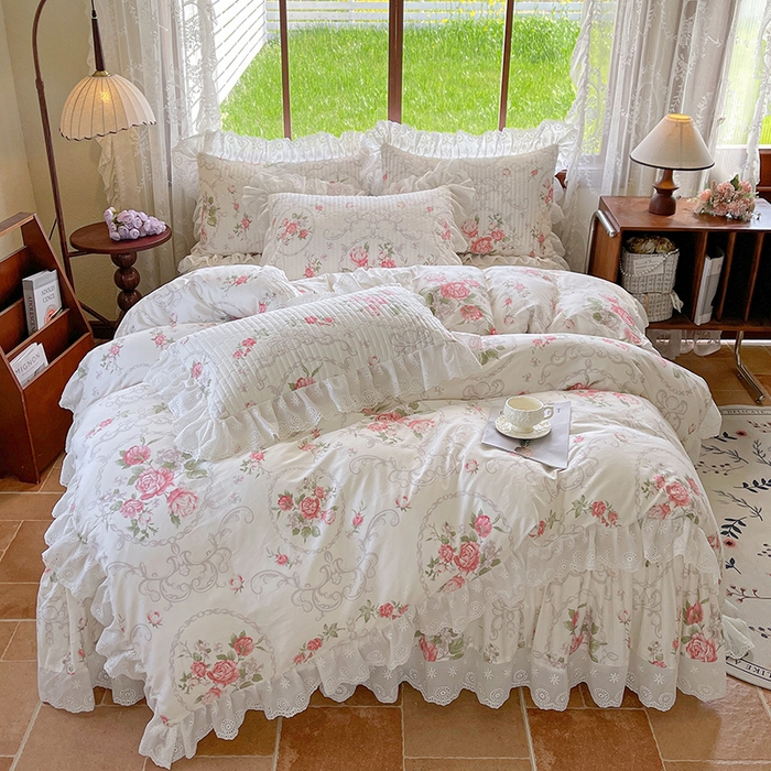 91家纺网 家纺一手货源 找家纺 罗艺轩 2025新款全棉印花床笠式花边床裙四件套 爱丽花园