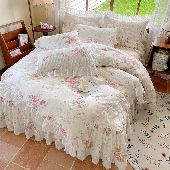 91家纺网 家纺一手货源 找家纺 罗艺轩 2025新款全棉印花床笠式花边床裙四件套 爱丽花园