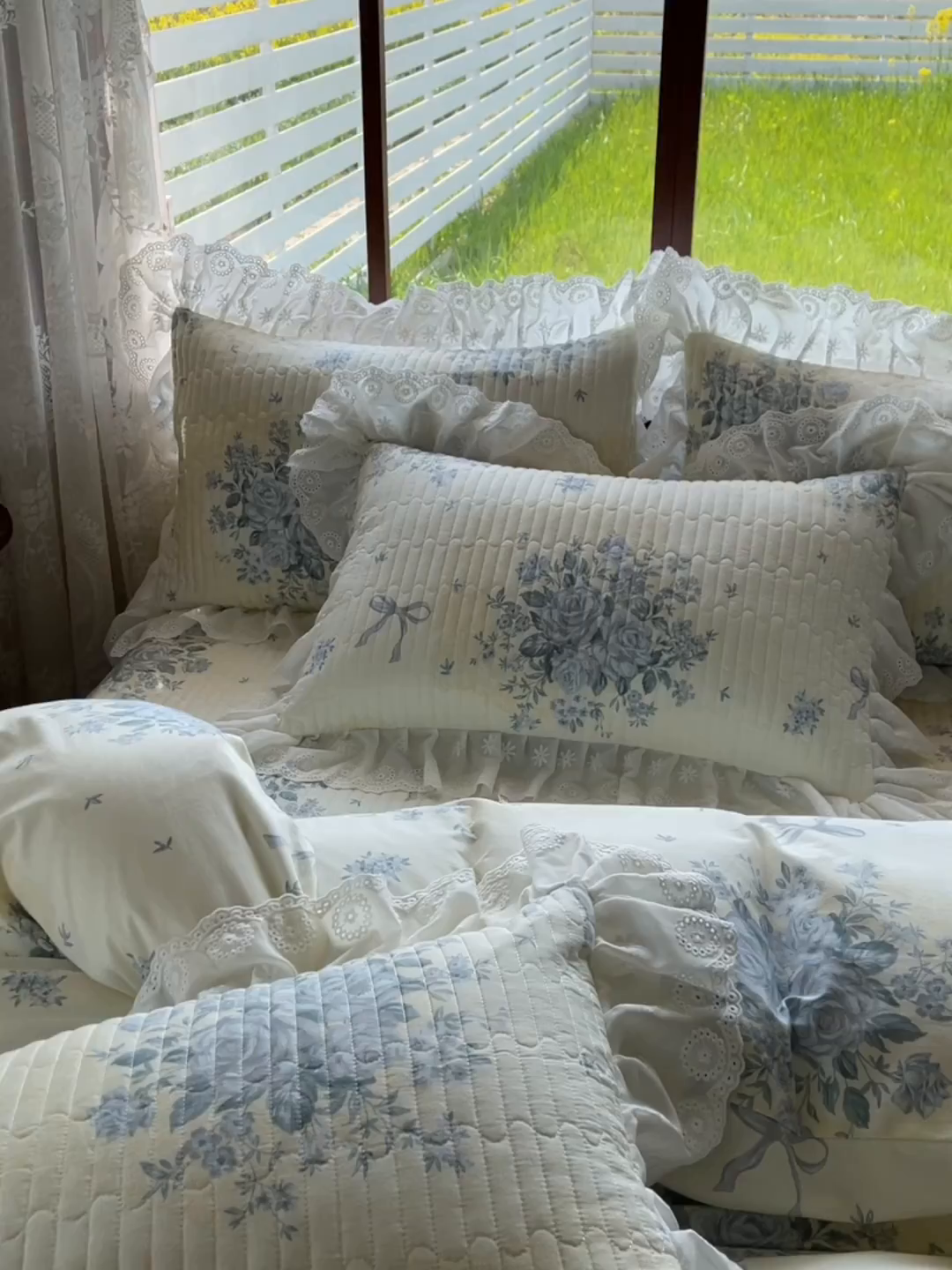 91家纺网 家纺一手货源 找家纺 罗艺轩 2025新款全棉印花床笠式花边床裙四件套 醉花语