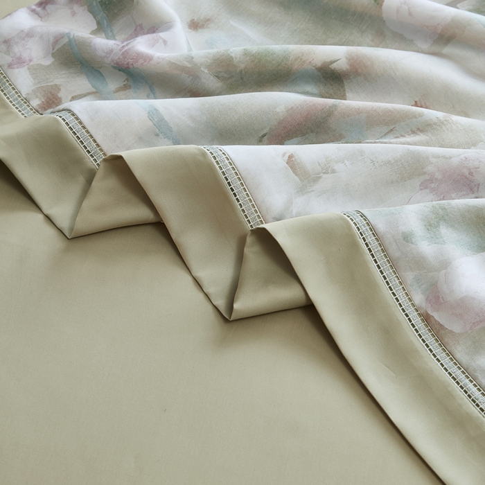 91家纺网 家纺一手货源 找家纺 桂雅居 2025新款60支莱赛尔数码印花蚕丝夏被-蚕小青 蔚蓝咖