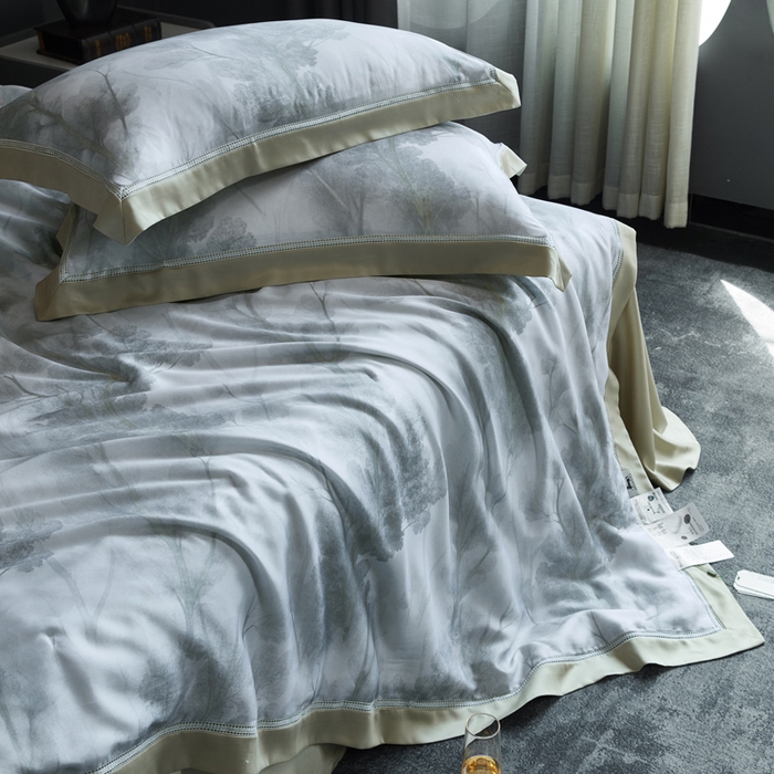 91家纺网 家纺一手货源 找家纺 桂雅居 2025新款60支莱赛尔数码印花蚕丝夏被-蚕小青 雾纱灰