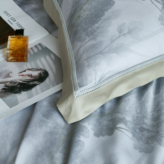 91家纺网 家纺一手货源 找家纺 桂雅居 2025新款60支莱赛尔数码印花蚕丝夏被-蚕小青 雾纱灰