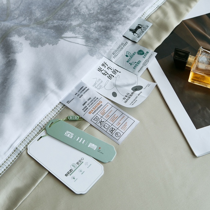 91家纺网 家纺一手货源 找家纺 桂雅居 2025新款60支莱赛尔数码印花蚕丝夏被-蚕小青 雾纱灰