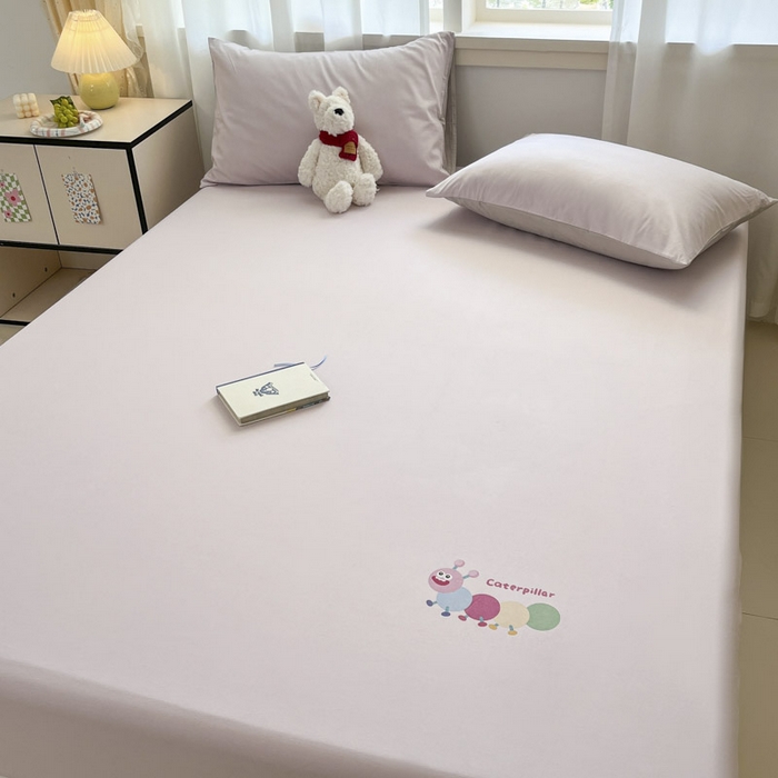 91家纺网 家纺一手货源 找家纺 泽西2025新品全棉卡通床笠 淘气虫-微微紫