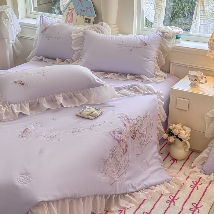 91家纺网 家纺一手货源 找家纺 凯美家居 2025新款超柔亲肤棉夏被回件套 夏被蝶恋花 浅紫