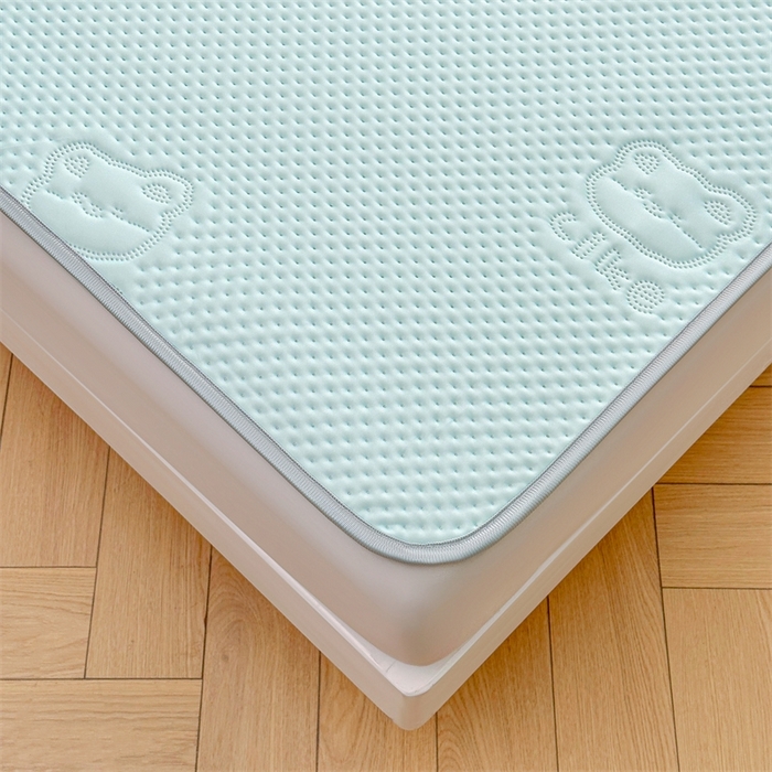 91家纺网 家纺一手货源 找家纺 慕木2025新款A类凉感丝小冰熊云母冰丝凉席床笠夏被系列  小冰熊-天空蓝