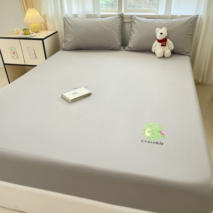 91家纺网 家纺一手货源 找家纺 泽西2025新品全棉卡通床笠 开心鳄-绅士灰