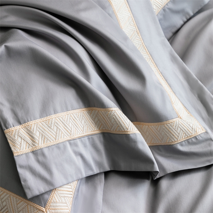 91家纺网 家纺一手货源 找家纺 2025新款全棉长绒棉刺绣四件套-时光 时光-灰