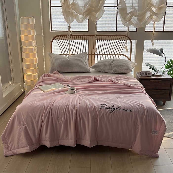 91家纺网 家纺一手货源 找家纺 （总）小久久 2025新款雪肌棉夏被