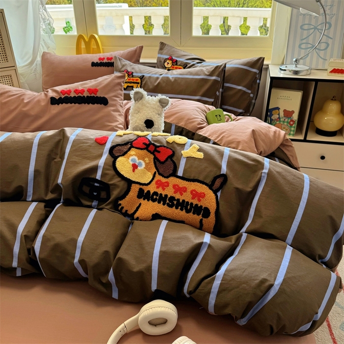 91家纺网 家纺一手货源 找家纺 启程2025全棉13372毛巾绣四件套 可爱汪-咖