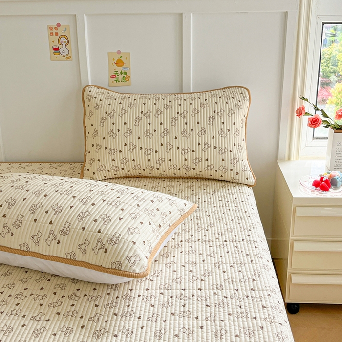 91家纺网 家纺一手货源 找家纺 梵朴 2025新款跑量款纯棉印花床盖三件套 贝贝熊