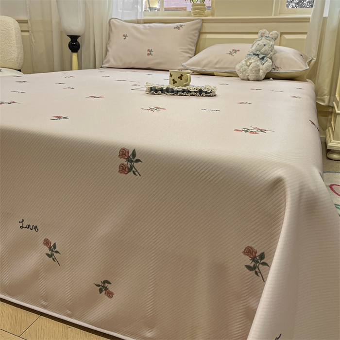 91家纺网 家纺一手货源 找家纺 星座家纺 2025新款斜纹提花凉感丝凉席床单款三件套 尤克里里粉