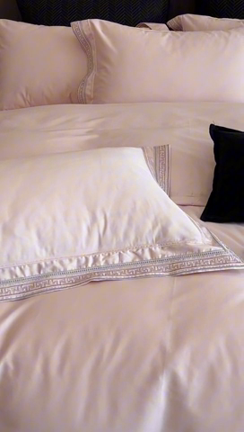 91家纺网 家纺一手货源 找家纺 2025新款全棉长绒棉刺绣四件套-迷宫 迷宫-粉