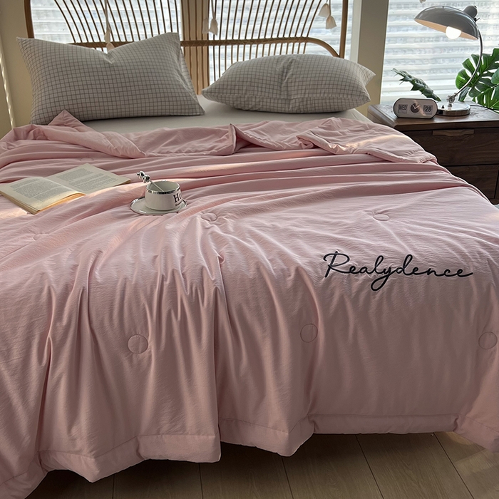 91家纺网 家纺一手货源 找家纺 （总）小久久 2025新款雪肌棉夏被