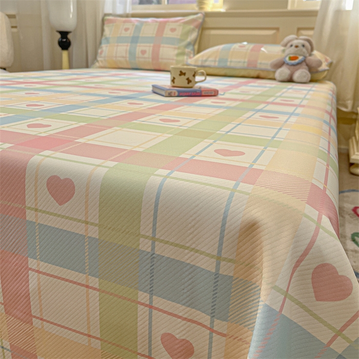 91家纺网 家纺一手货源 找家纺 星座家纺 2025新款斜纹提花凉感丝凉席床单款三件套 爱心气泡粉