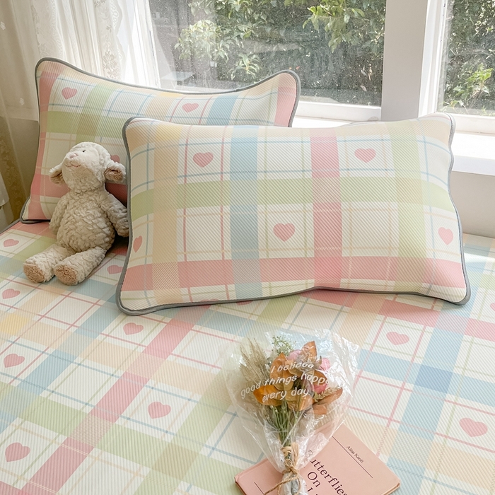 91家纺网 家纺一手货源 找家纺 星座家纺 2025新款斜纹提花凉感丝凉席床笠款三件套 床笠-爱心气泡粉