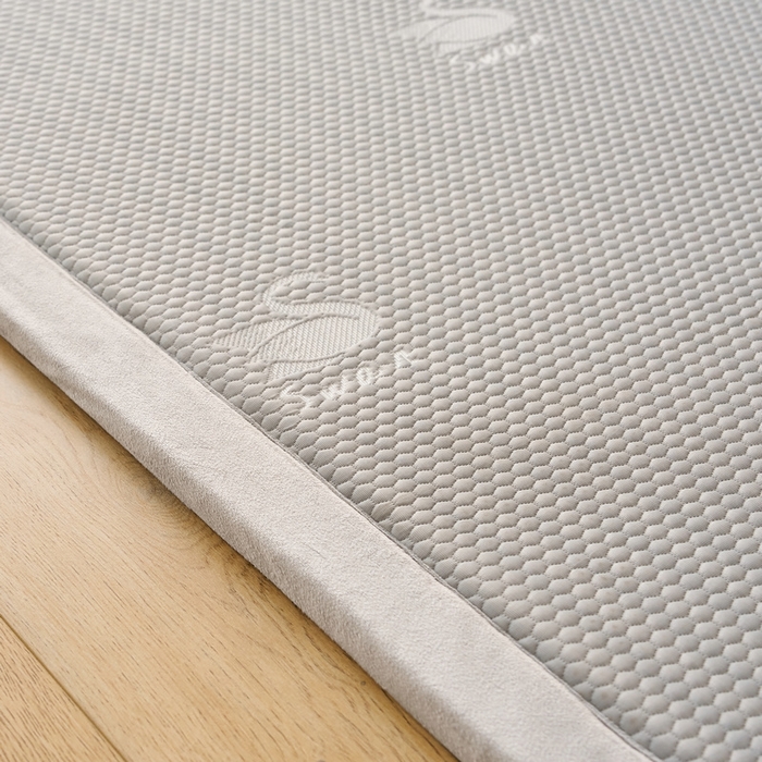 91家纺网 家纺一手货源 找家纺 锦丝钰床垫 2025新款真凉感冰豆豆天鹅系列地垫 冰豆豆-天鹅灰