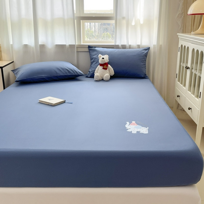 91家纺网 家纺一手货源 找家纺 泽西2025新品全棉卡通床笠 福小象-牛仔蓝