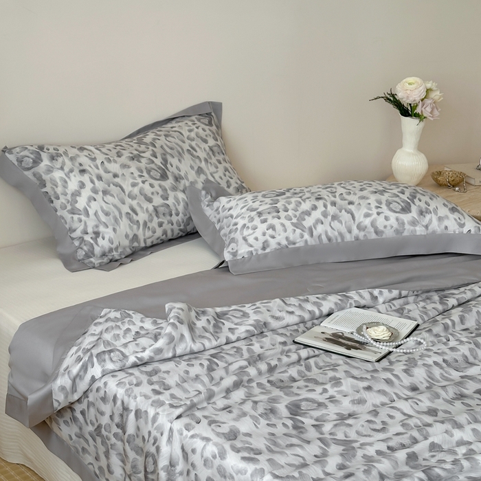 91家纺网 家纺一手货源 找家纺 顾里2025新款天丝莱赛尔夏被 云烟豹纹