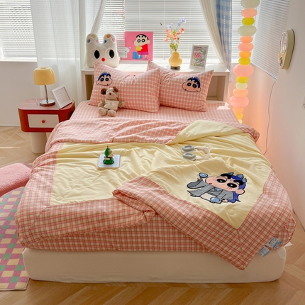 91家纺网 家纺一手货源 找家纺 （总）子钦家访 2025新款云朵棉水洗棉哪吒小新夏被夏被四件套宿舍儿童