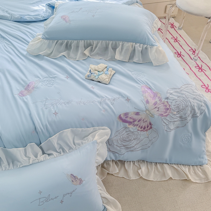 91家纺网 家纺一手货源 找家纺 凯美家居 2025新款超柔亲肤棉夏被回件套 夏被蝶恋花 浅蓝