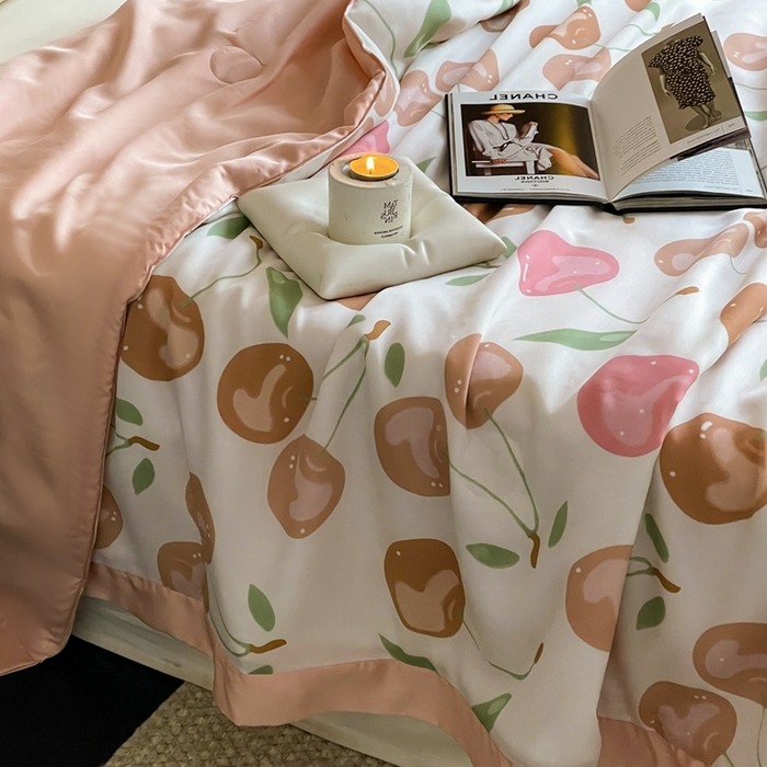 91家纺网 家纺一手货源 找家纺 顾里2025新款天丝莱赛尔夏被 红樱桃