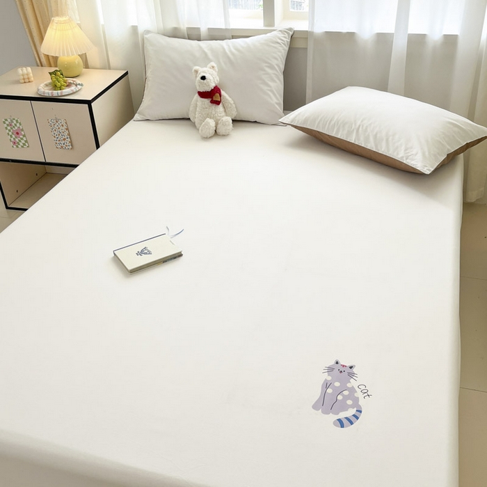 91家纺网 家纺一手货源 找家纺 泽西2025新品全棉卡通床笠 幸运猫-露白