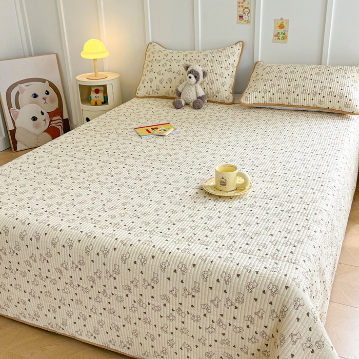 91家纺网 家纺一手货源 找家纺 梵朴 2025新款跑量款纯棉印花床盖三件套 贝贝熊