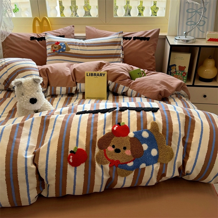 91家纺网 家纺一手货源 找家纺 启程2025全棉13372毛巾绣四件套 波点狗狗