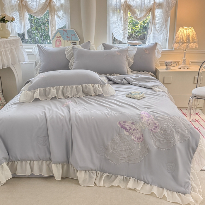 91家纺网 家纺一手货源 找家纺 凯美家居 2025新款超柔亲肤棉夏被回件套 夏被蝶恋花 浅灰