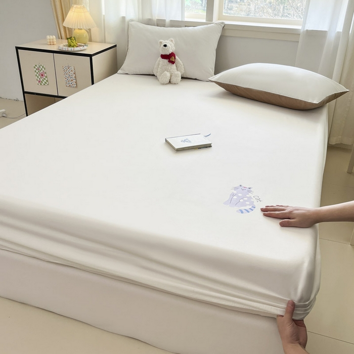 91家纺网 家纺一手货源 找家纺 泽西2025新品全棉卡通床笠 幸运猫-露白