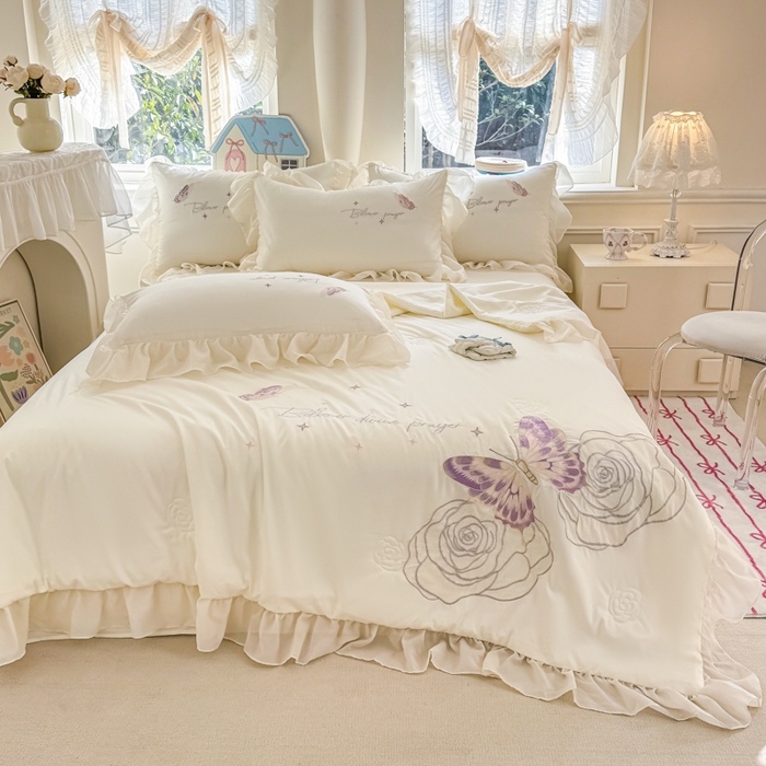 91家纺网 家纺一手货源 找家纺 凯美家居 2025新款超柔亲肤棉夏被回件套 夏被蝶恋花 奶白