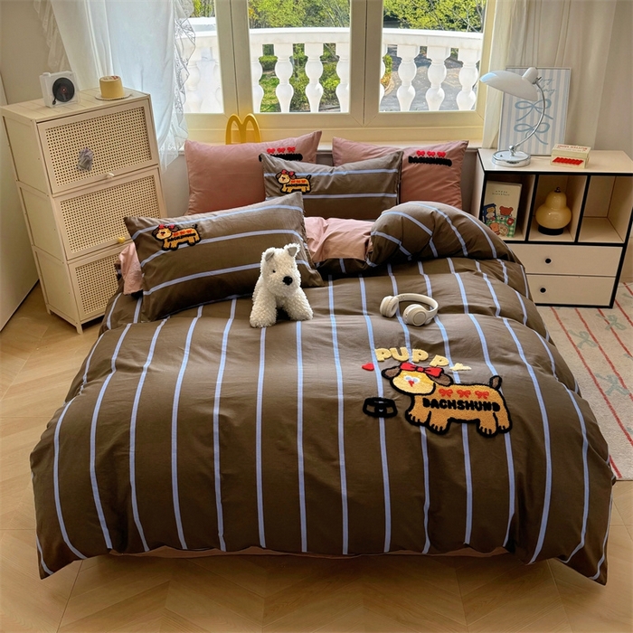 91家纺网 家纺一手货源 找家纺 启程2025全棉13372毛巾绣四件套 可爱汪-咖